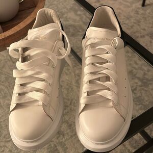 Alexander McQueen unisex runners